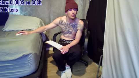 Snapshot of igetherwetter chatting on January 24, 2025, 3:45 pm Amiri Roue online show from January 24, 2025, 3:45 pm