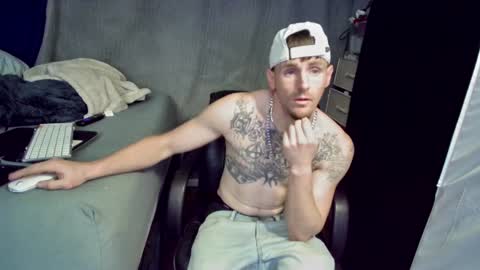 Snapshot of igetherwetter chatting on January 26, 2025, 6:28 am Amiri Roue online show from January 26, 2025, 6:28 am