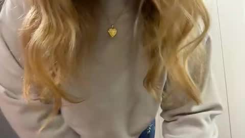 cassie online show from November 17, 2025, 4:18 am