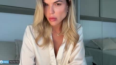 Ivy online show from November 7, 2025, 8:31 pm