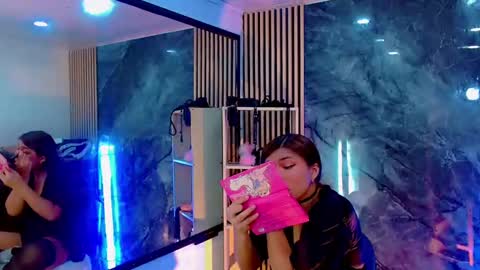 iisalombardi online show from October 29, 2025, 2:36 am