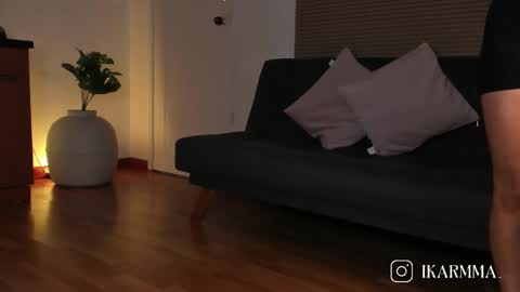 Lua     online show from October 6, 2025, 11:13 pm