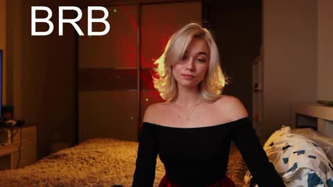 ileanacampbel online show from January 9, 2025, 4:30 am