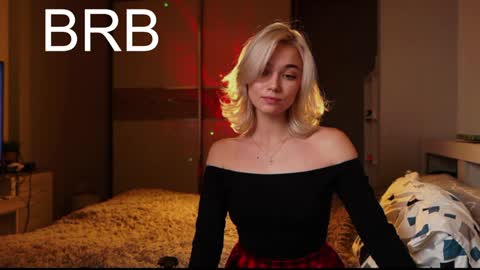 ileanacampbel online show from January 27, 2025, 4:41 am