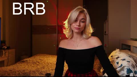 ileanacampbel online show from January 29, 2025, 3:44 am