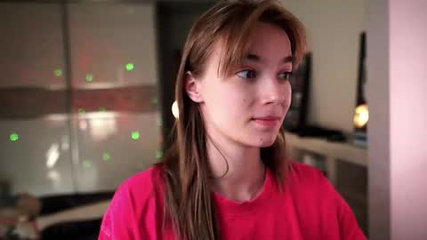 ileanacampbel online show from September 16, 2025, 4:13 am