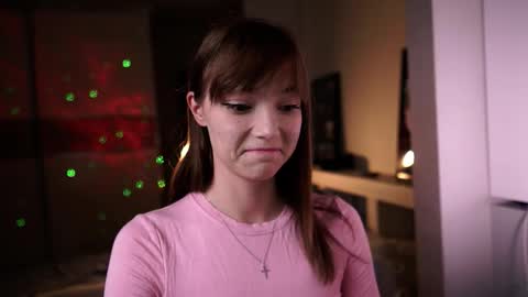 ileanacampbel online show from October 29, 2025, 4:48 am