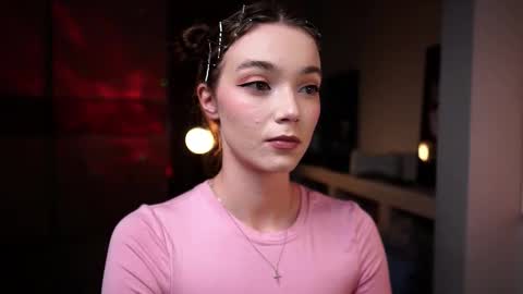 ileanacampbel online show from November 12, 2025, 4:57 am