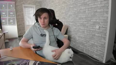 iliaskris online show from March 1, 2025, 6:03 am