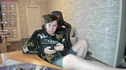 iliaskris online show from March 9, 2025, 4:00 pm