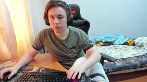 iliaskris online show from September 9, 2025, 10:04 am