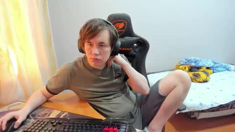 iliaskris online show from September 21, 2025, 4:36 am