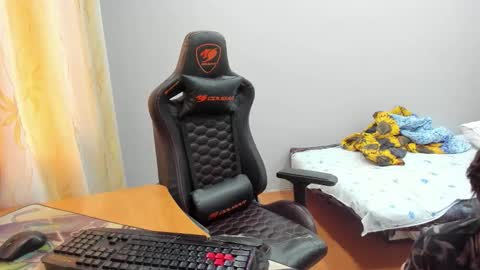 iliaskris online show from September 24, 2025, 9:56 am