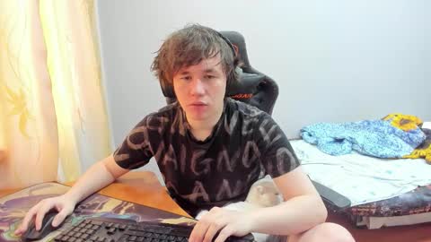 iliaskris online show from September 25, 2025, 12:09 pm