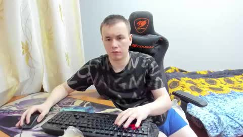 iliaskris online show from October 13, 2025, 5:46 pm