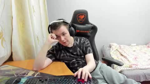 iliaskris online show from November 20, 2025, 1:44 pm