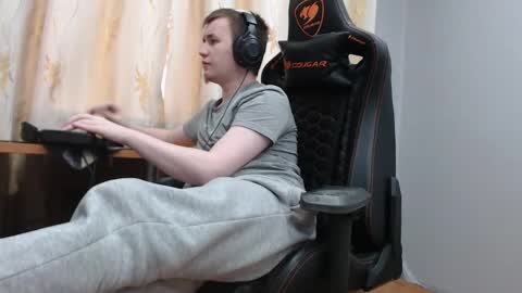 lord online show from November 28, 2025, 10:07 am