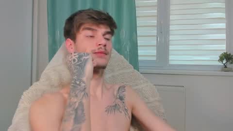 Snapshot of illusions888 chatting on January 30, 2025, 11:01 am D-Illusion online show from January 30, 2025, 11:01 am