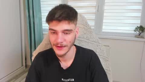 Snapshot of illusions888 chatting on March 7, 2025, 2:56 pm D-Illusion online show from March 7, 2025, 2:56 pm