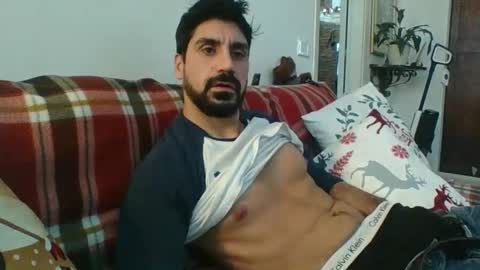 Snapshot of ilmangj90 chatting on December 14, 2024, 10:02 am ilmangj90 online show from December 14, 2024, 10:02 am