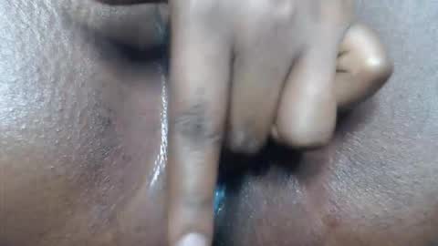 Sandrah online show from November 11, 2025, 9:20 am