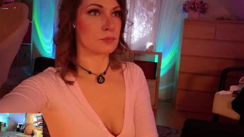 Snapshot of ilucyme chatting on January 31, 2025, 8:01 pm ilucyme online show from January 31, 2025, 8:01 pm