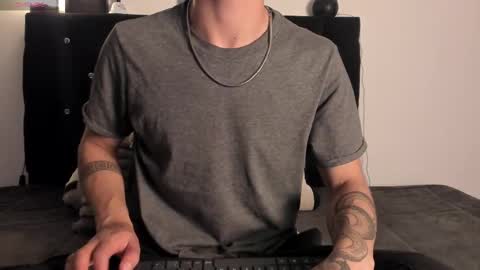 Snapshot of im__thomas chatting on September 25, 2025, 5:22 am IM  THOMAS online show from September 25, 2025, 5:22 am