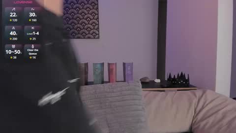 IM  THOMAS online show from December 15, 2025, 5:01 am