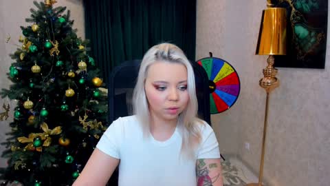 Snapshot of im__youre_sunshine chatting on December 26, 2024, 7:49 pm Roxy online show from December 26, 2024, 7:49 pm