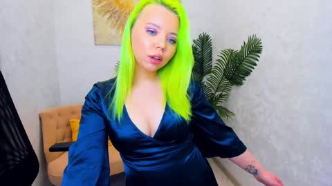 Snapshot of im__youre_sunshine chatting on February 1, 2025, 12:40 am Roxy online show from February 1, 2025, 12:40 am