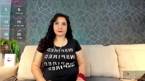 Snapshot of im_alaya chatting on December 7, 2024, 2:02 pm Alaya online show from December 7, 2024, 2:02 pm