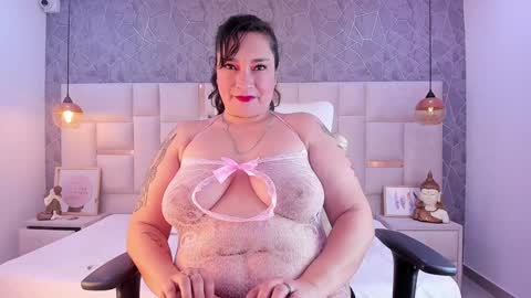 Snapshot of im_alaya chatting on December 18, 2024, 8:47 pm Alaya online show from December 18, 2024, 8:47 pm