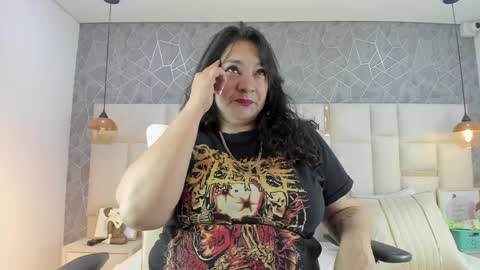 Snapshot of im_alaya chatting on January 11, 2025, 9:25 pm Alaya online show from January 11, 2025, 9:25 pm