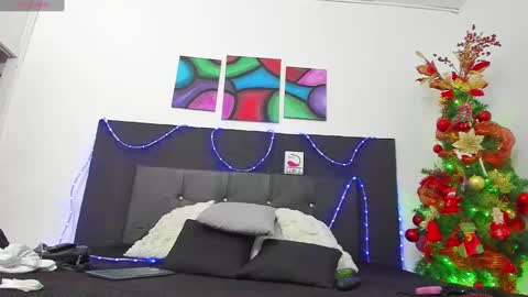 Angela online show from December 11, 2024, 8:07 pm