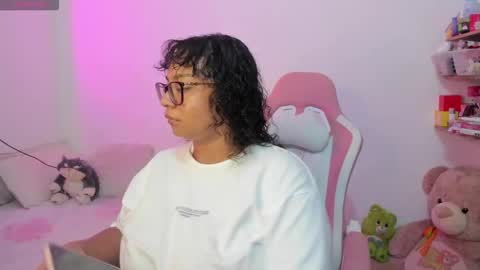 Angela online show from September 29, 2025, 2:49 am