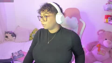 Angela online show from October 15, 2025, 4:12 am