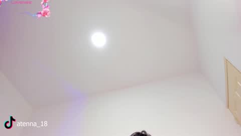 Snapshot of im_atenea_ chatting on December 10, 2024, 8:19 am Atenea online show from December 10, 2024, 8:19 am