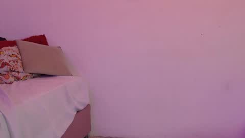 Snapshot of im_aurora_ chatting on October 27, 2025, 7:07 pm aurora online show from October 27, 2025, 7:07 pm