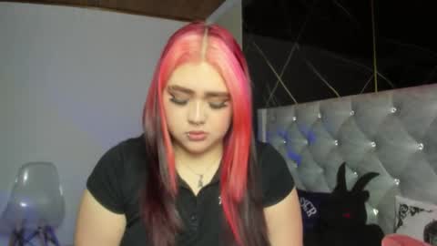 im_bunny__ online show from October 27, 2025, 11:47 am