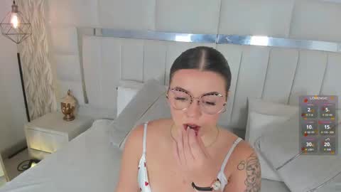 Snapshot of im_dalhia chatting on October 25, 2025, 8:03 pm DAHLIA online show from October 25, 2025, 8:03 pm