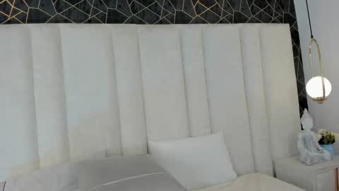 Snapshot of im_dalhia chatting on November 9, 2025, 4:49 pm DAHLIA online show from November 9, 2025, 4:49 pm