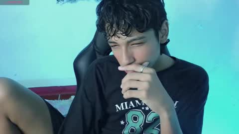 im_david01 online show from October 20, 2025, 1:00 pm