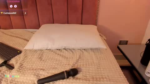 Snapshot of im_lisacb chatting on November 8, 2025, 4:01 am im_lisacb online show from November 8, 2025, 4:01 am