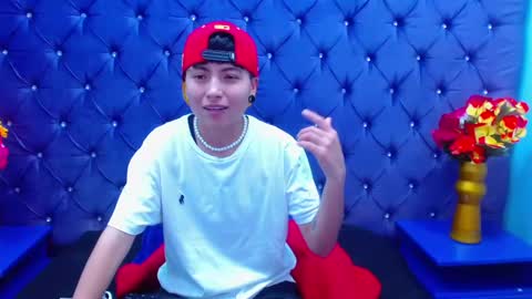 Snapshot of im_mathias chatting on January 10, 2025, 2:57 am mathias online show from January 10, 2025, 2:57 am