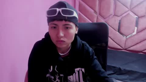 Snapshot of im_mathias chatting on January 15, 2025, 5:19 am mathias online show from January 15, 2025, 5:19 am