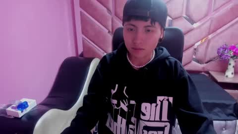 Snapshot of im_mathias chatting on January 15, 2025, 8:20 am mathias online show from January 15, 2025, 8:20 am