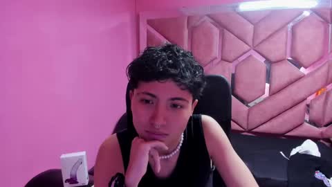 Snapshot of im_mathias chatting on January 17, 2025, 5:53 am mathias online show from January 17, 2025, 5:53 am