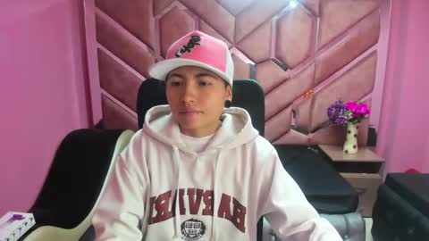 Snapshot of im_mathias chatting on January 21, 2025, 2:22 am mathias online show from January 21, 2025, 2:22 am