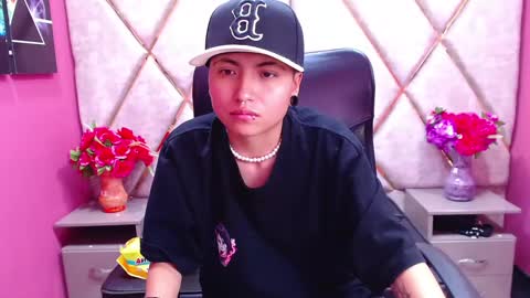 Snapshot of im_mathias chatting on January 31, 2025, 6:02 am mathias online show from January 31, 2025, 6:02 am