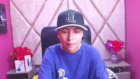 Snapshot of im_mathias chatting on February 4, 2025, 2:07 am mathias online show from February 4, 2025, 2:07 am